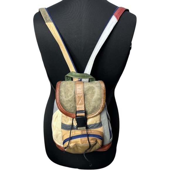 VTG 90's Gray Brown Cream Red Leather Mini Backpack with Zipper Straps - Picture 8 of 16